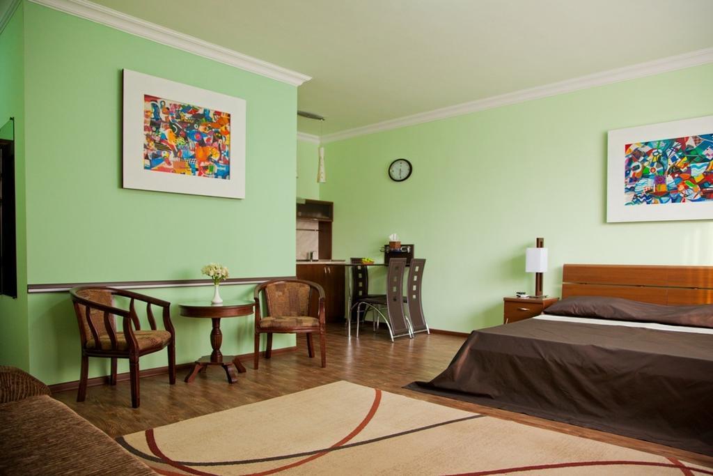 Hin Yerevantsi Hotel Esterno foto
