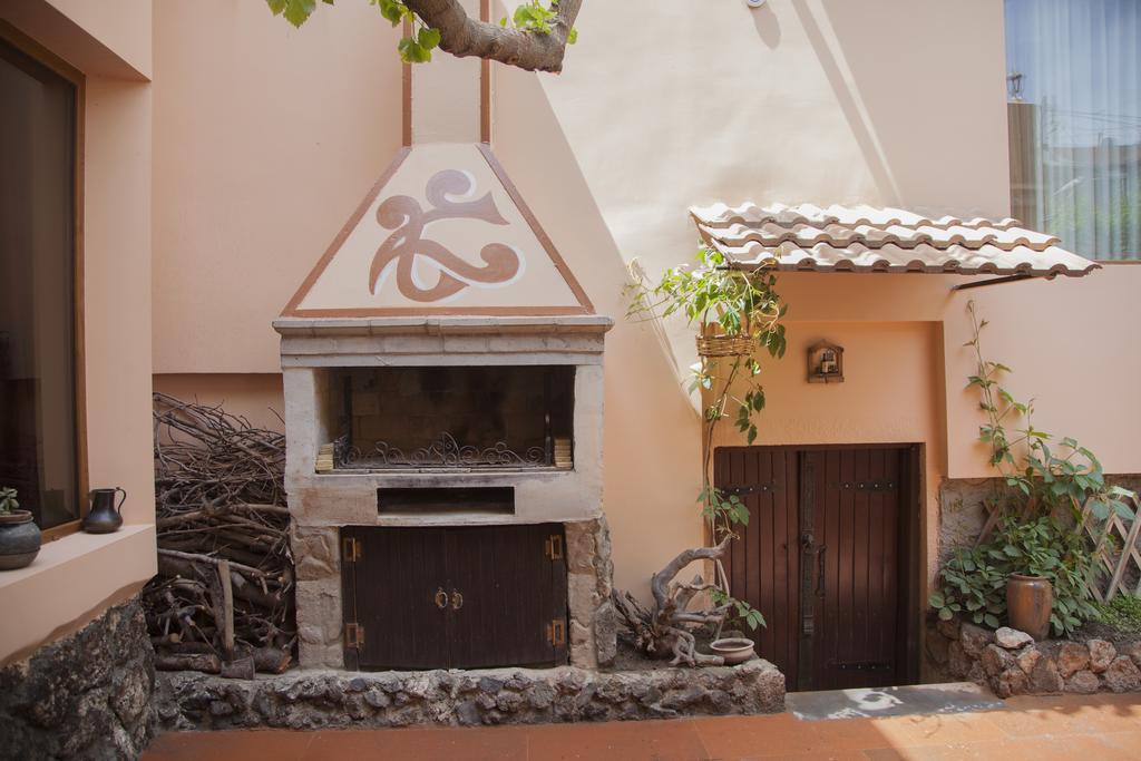 Hin Yerevantsi Hotel Esterno foto